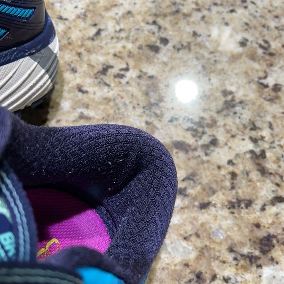 Brooks Adrenaline GTA 18 - Picture 12 of 12